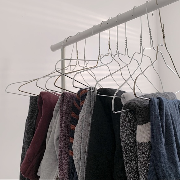 Meet the Posher, Amy - Picture 2 of 2